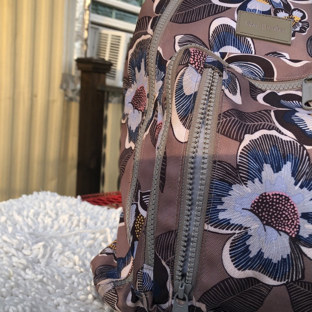 🚨B2G1 VERA BRADLEY Brown Blue Floral Mini Backpack - Picture 2 of 5